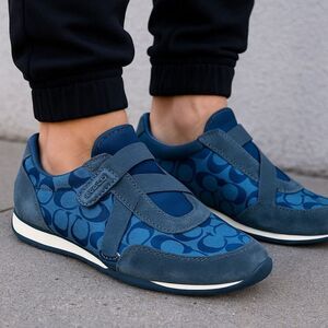 Coach Kyrie Blue Monogram Sneakers | Women’s Size 8.5